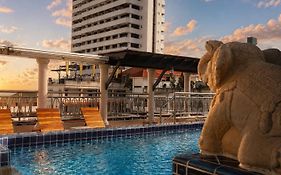 Whitehouse Condotel